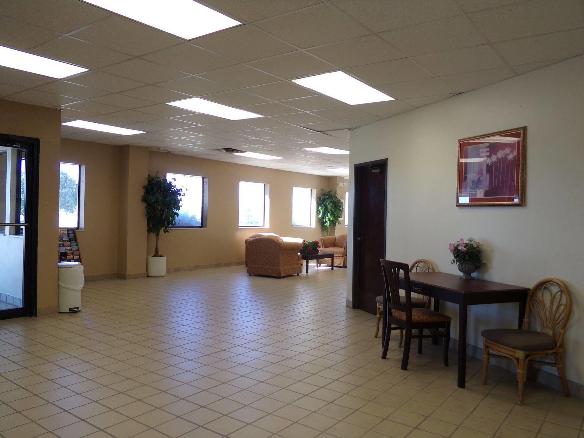אלטוס Regency Inn & Suites מראה חיצוני תמונה