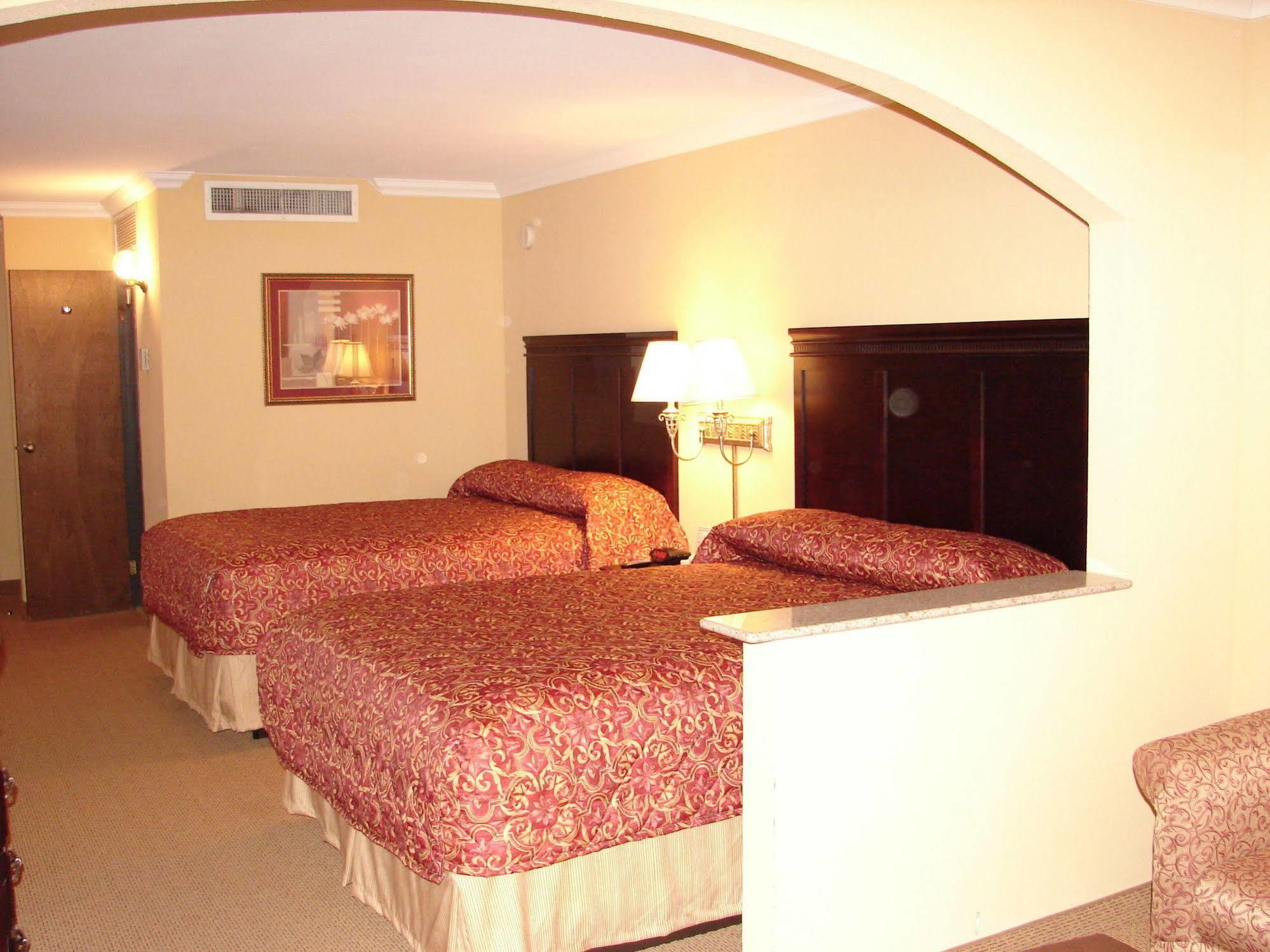 אלטוס Regency Inn & Suites מראה חיצוני תמונה